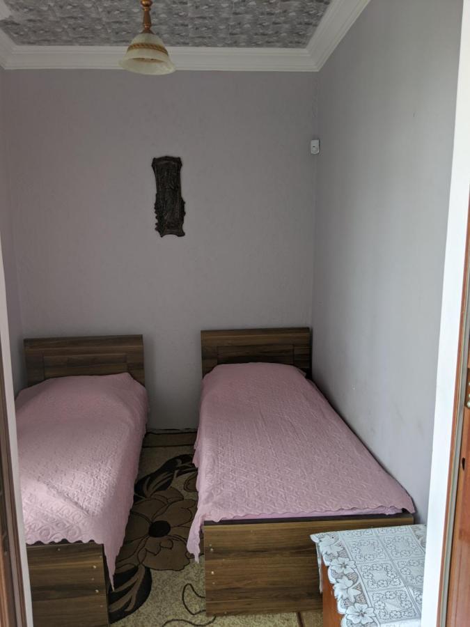 Mano'S Guest House Kobuleti Eksteriør billede