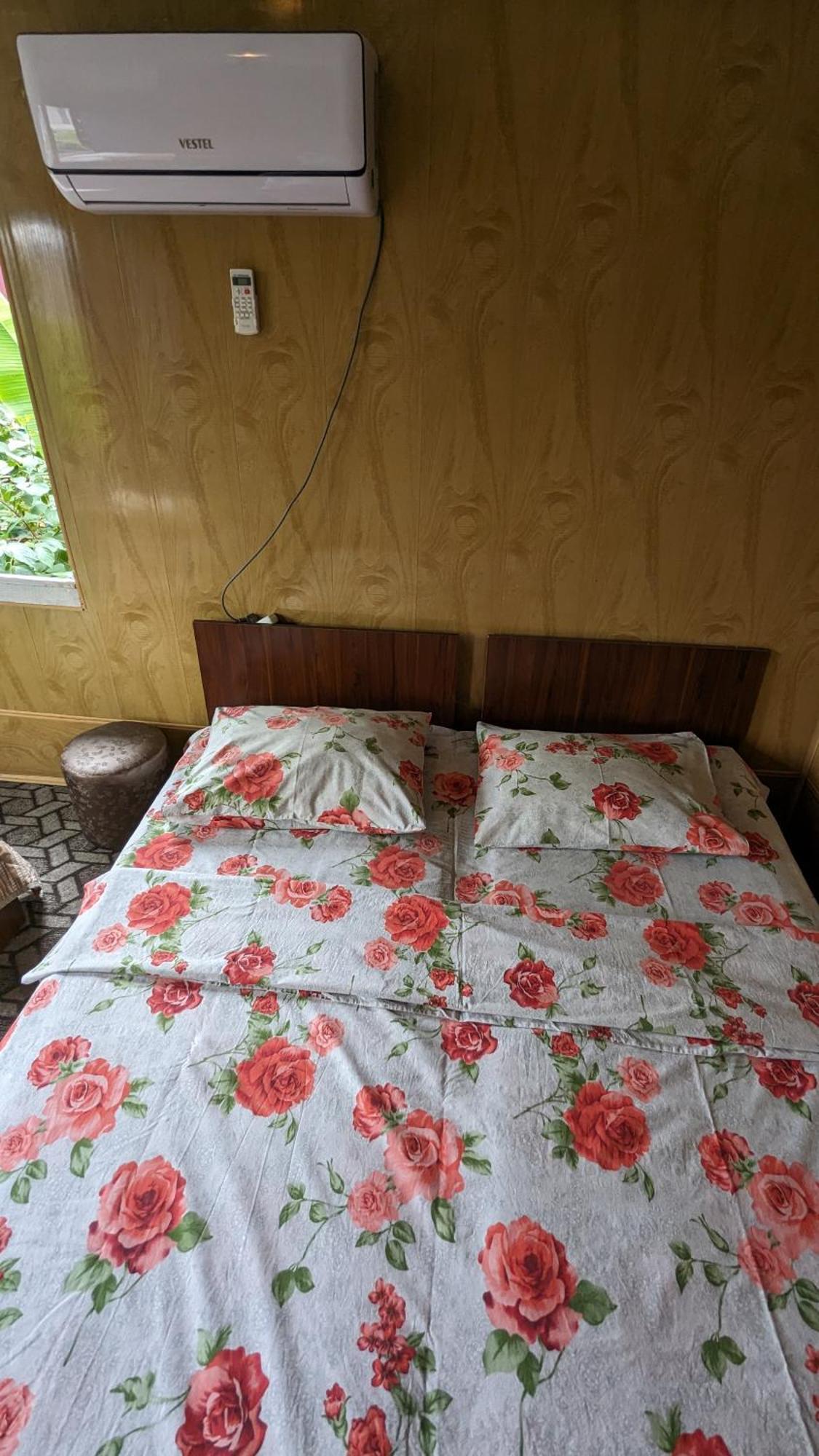 Mano'S Guest House Kobuleti Eksteriør billede